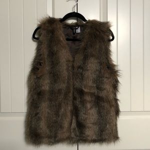 Fur vest